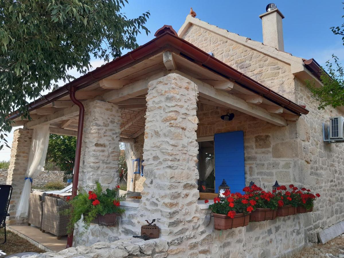 Holiday Home Toma Puljane Bagian luar foto