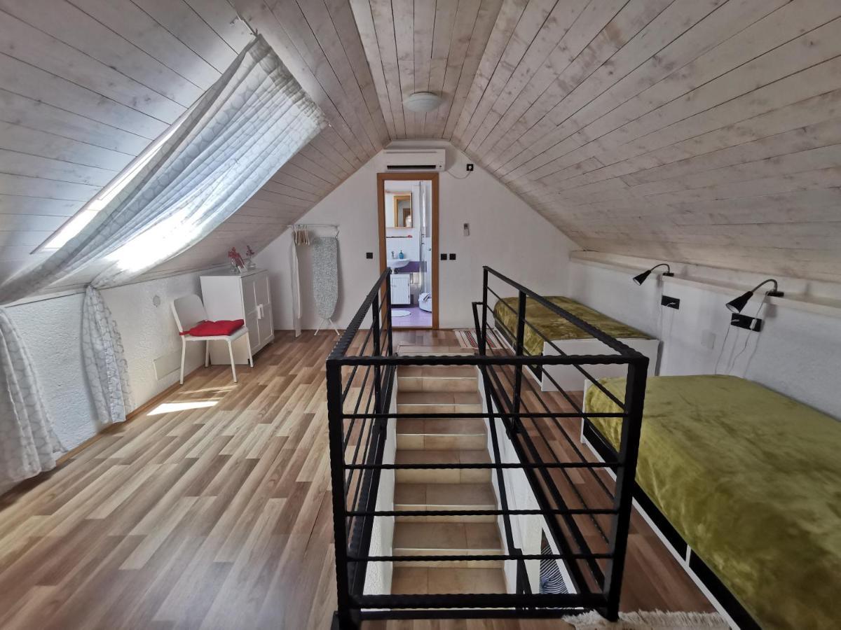 Holiday Home Toma Puljane Bagian luar foto