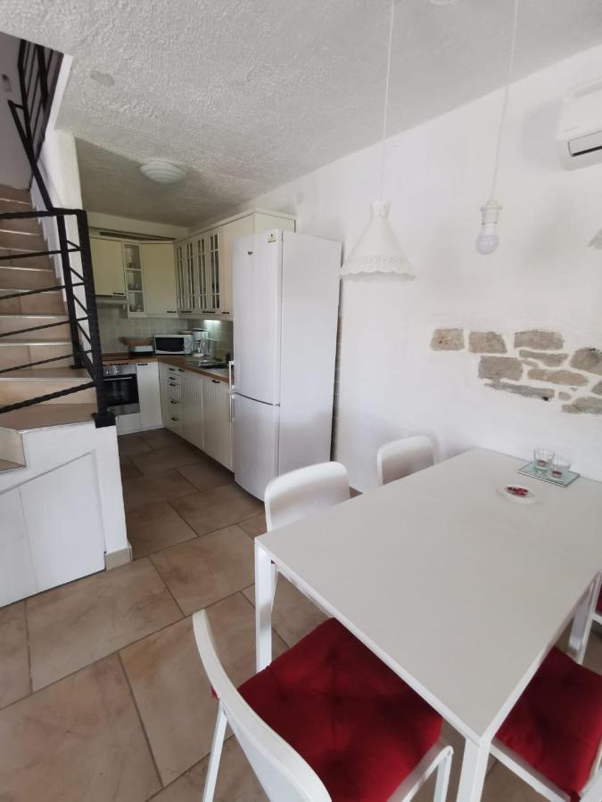 Holiday Home Toma Puljane Bagian luar foto