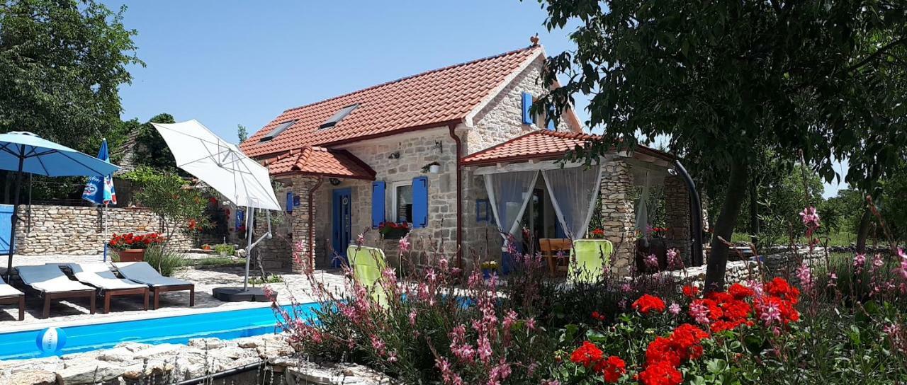 Holiday Home Toma Puljane Bagian luar foto