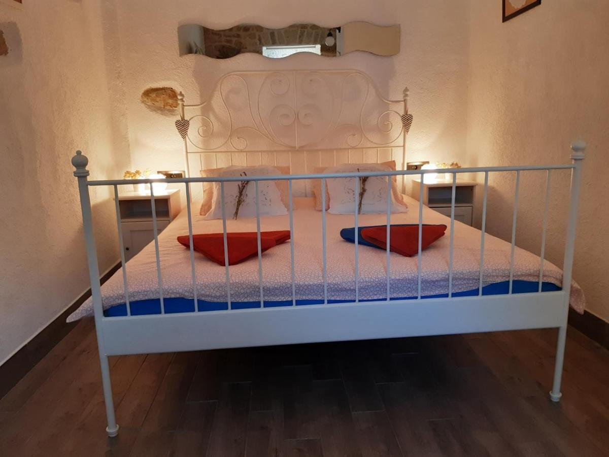 Holiday Home Toma Puljane Bagian luar foto