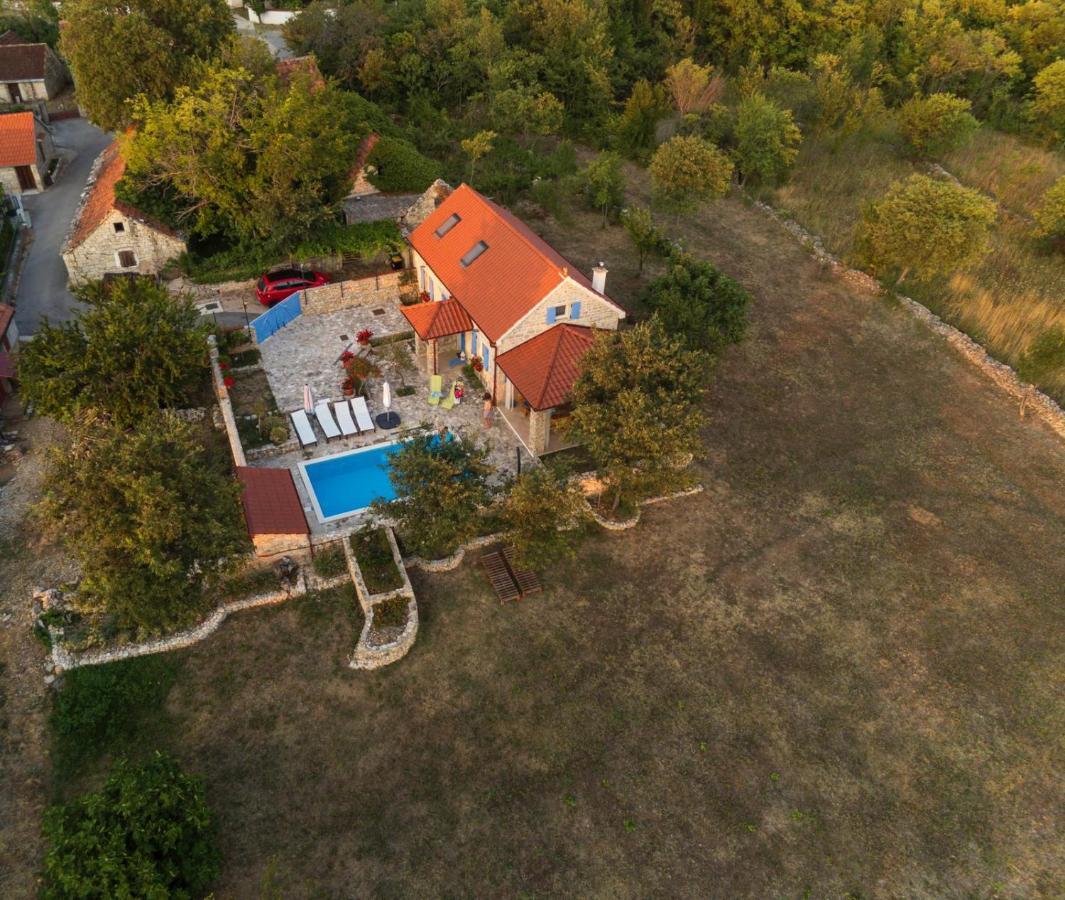 Holiday Home Toma Puljane Bagian luar foto